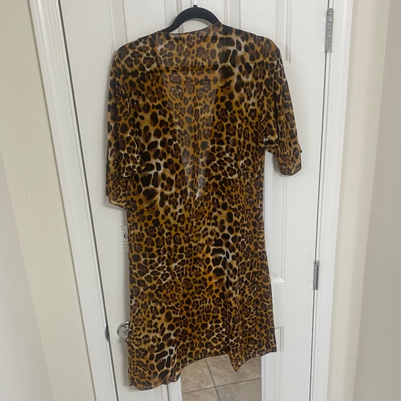 NWT - LulaRoe Shirley Kimono (S) - Picture 2 of 6